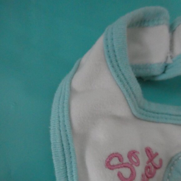 Unbranded | OS One Size | Embroidered Bird Baby Bib - Picture 2 of 13